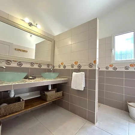 3 Dans Avec Piscine ヴィラ